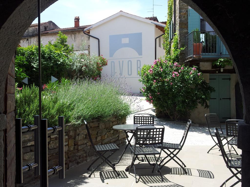 Dvor Apartments&Rooms Dobrovo Exterior foto