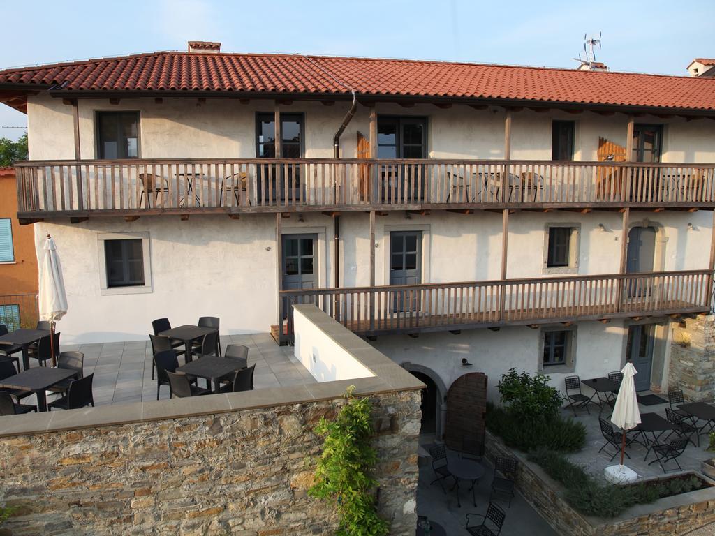 Dvor Apartments&Rooms Dobrovo Exterior foto