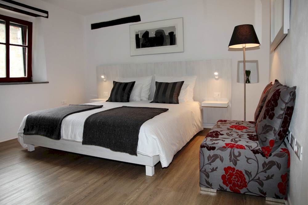 Dvor Apartments&Rooms Dobrovo Exterior foto